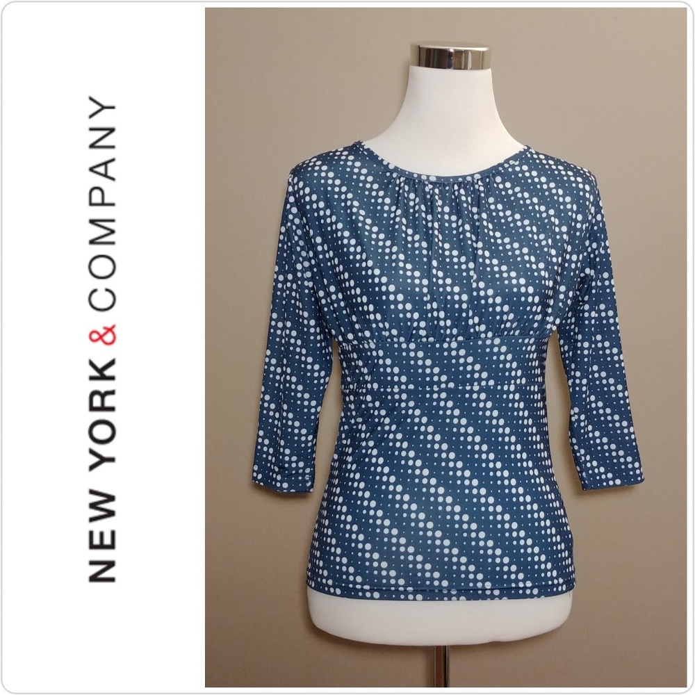 $5 NWOT NY&C Polka Dot Blouse